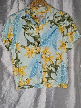 Jamaica Bay Blue Yellow Green Tropical Floral Collared Button-Up Shirt Petite PM